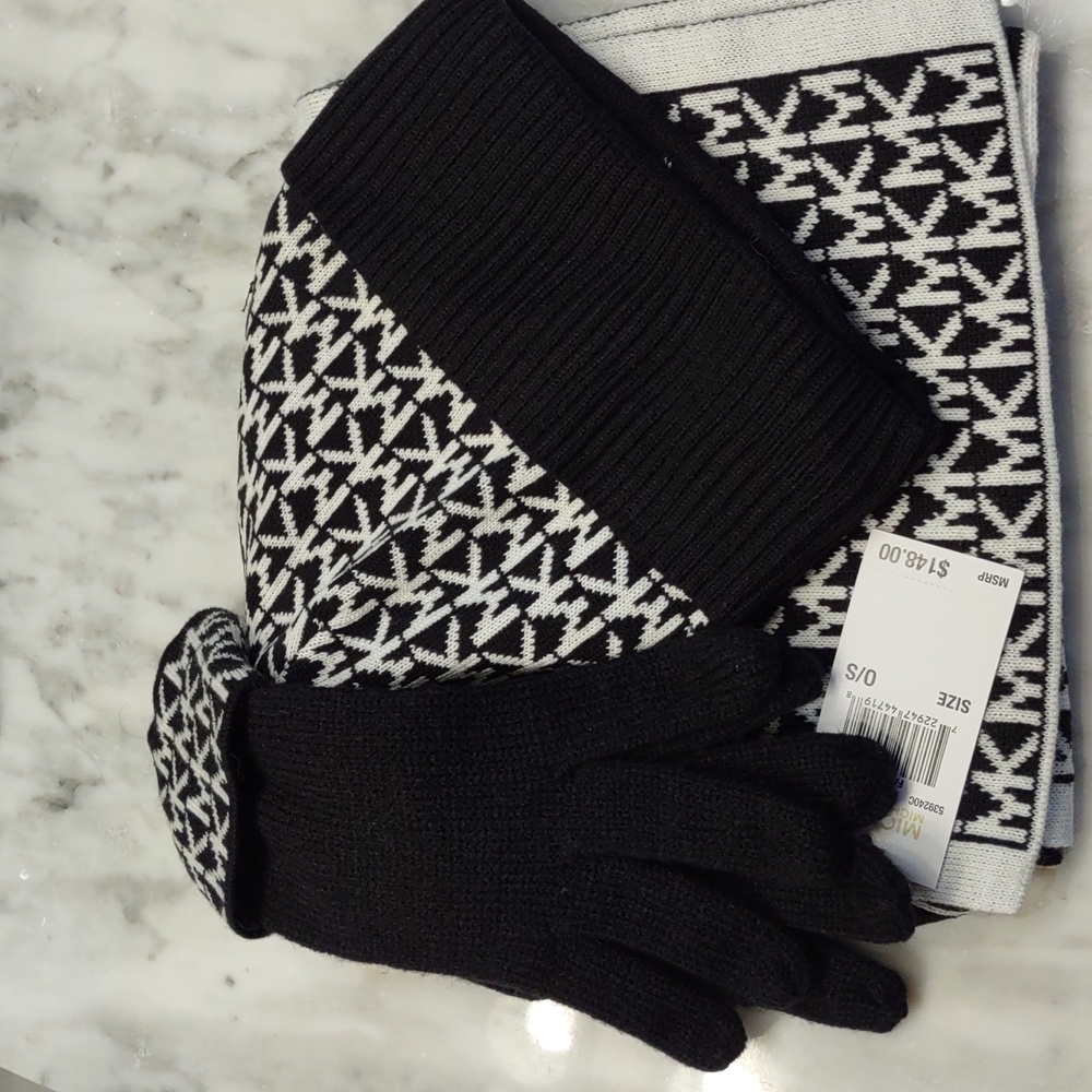 Michael kors 3-piece set NWT